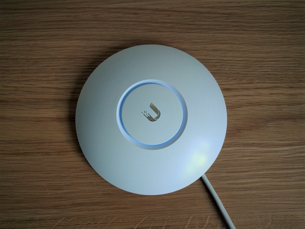How the UniFi AP AC LITE rekindled my love of wireless networking ...